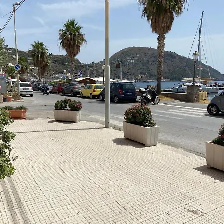 By The Port Apartment Lipari (Isola Lipari)