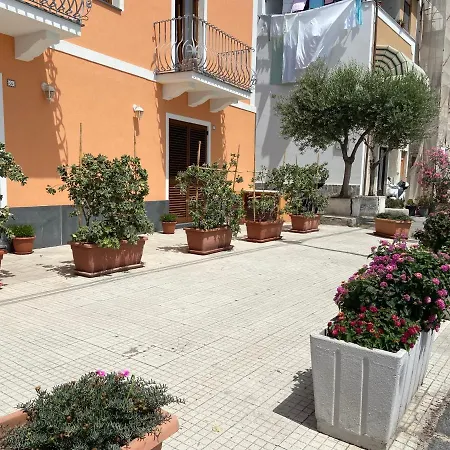 By The Port Apartment
